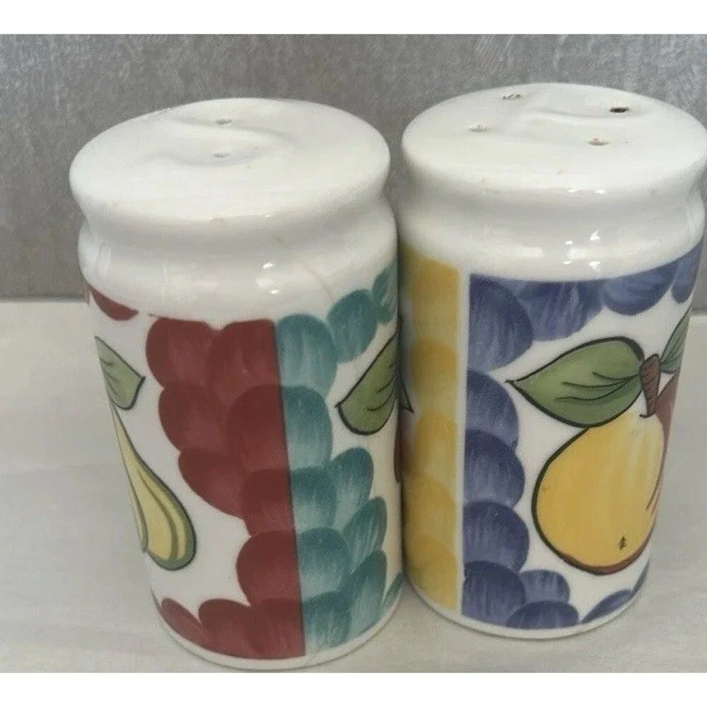 VTG Ceramic Fruit Design Salt & Pepper Shaker Set Pear Apple Grapes w Plugs 3.5